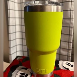 Yeti 30OZ Tumbler Chartreuse